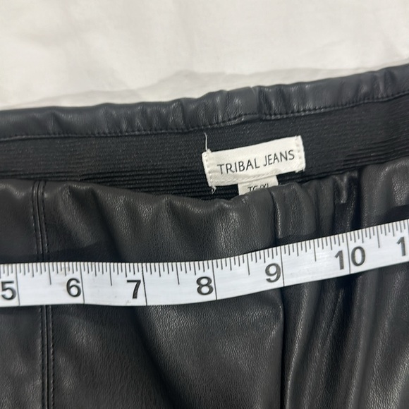 EUC wore once Faux Leather XL pants - Picture 3 of 7